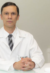 Dr. André Luis Fernandes Andújar